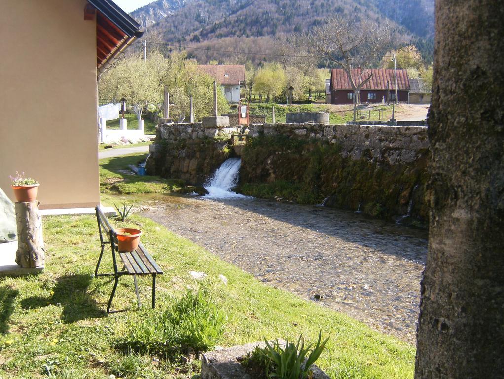 House Drakulic Hotell Korenica Eksteriør bilde